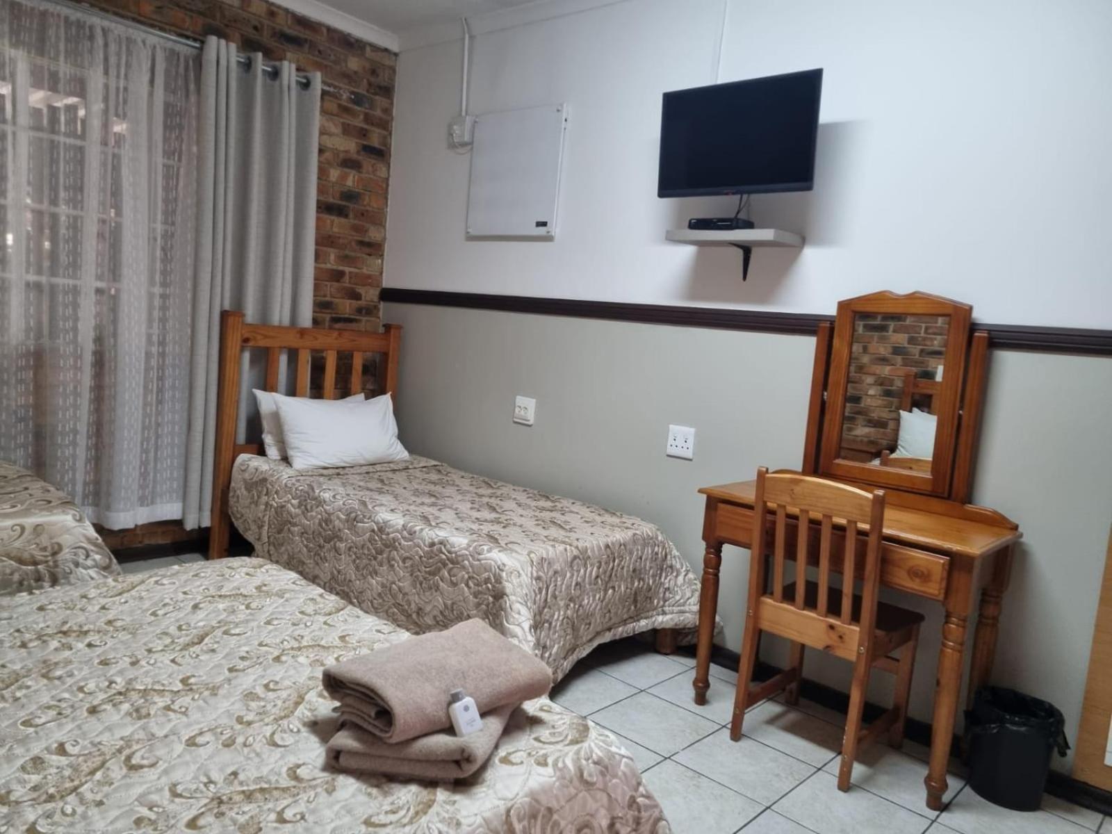 Emerald Guesthouse Kempton Park Exteriör bild
