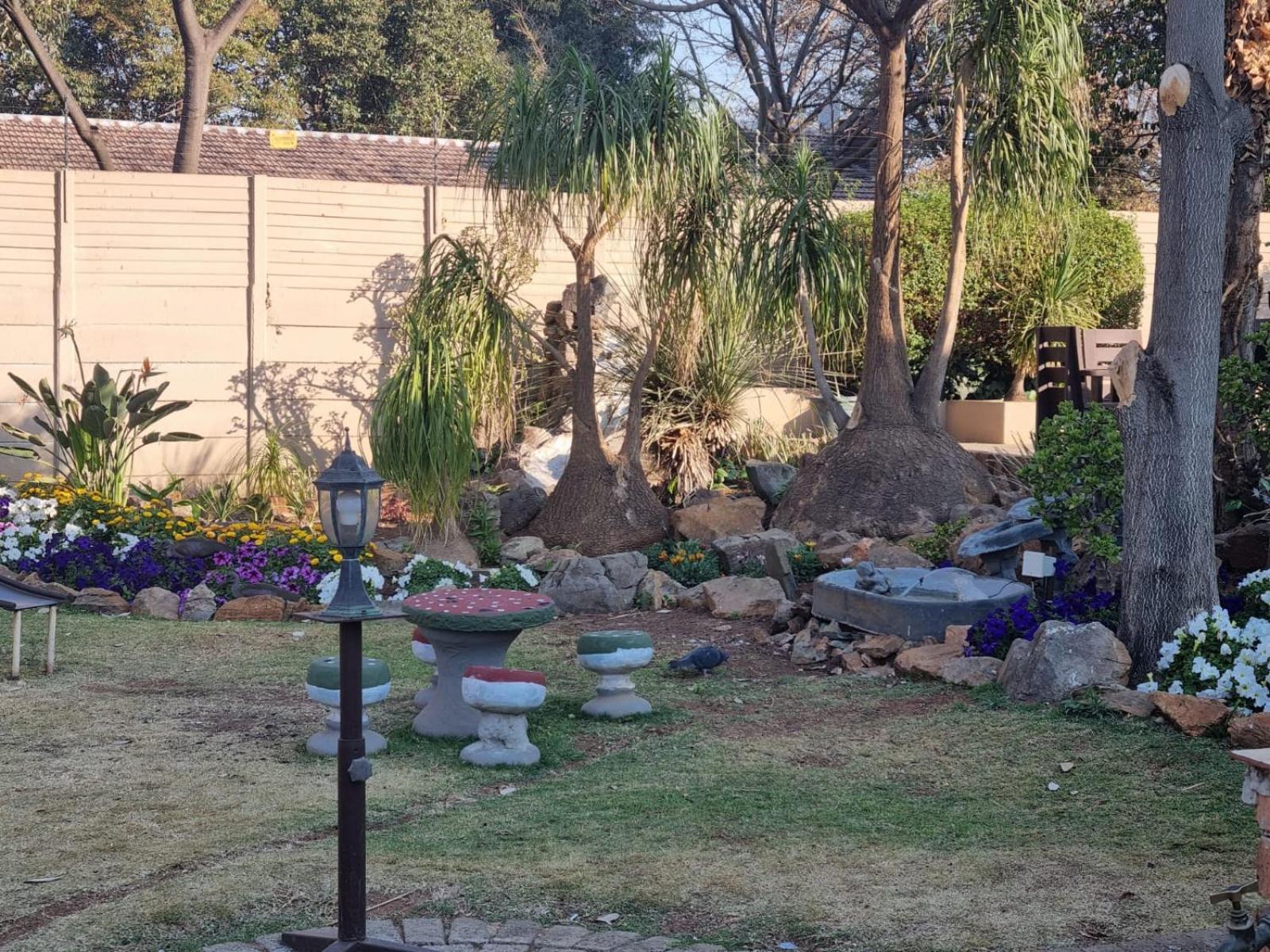 Emerald Guesthouse Kempton Park Exteriör bild