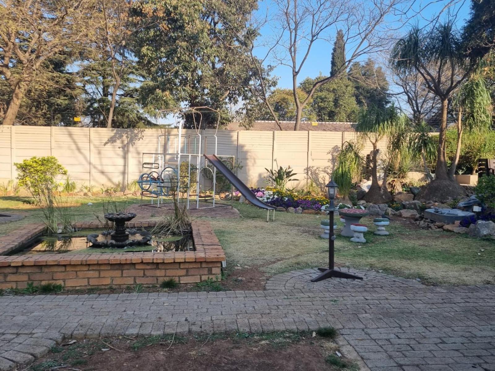 Emerald Guesthouse Kempton Park Exteriör bild