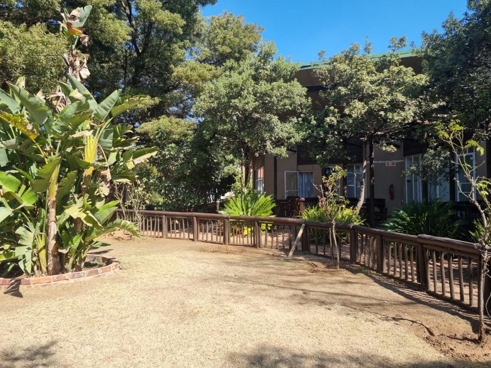 Emerald Guesthouse Kempton Park Exteriör bild