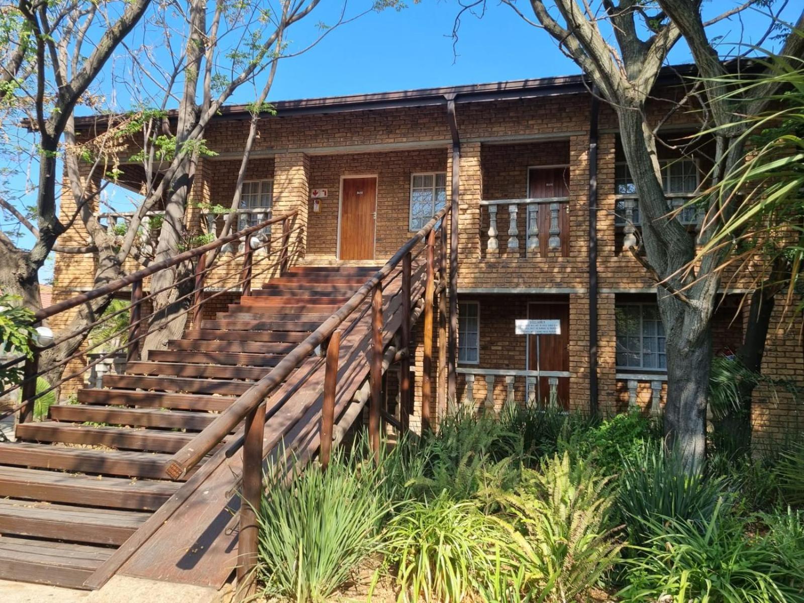 Emerald Guesthouse Kempton Park Exteriör bild