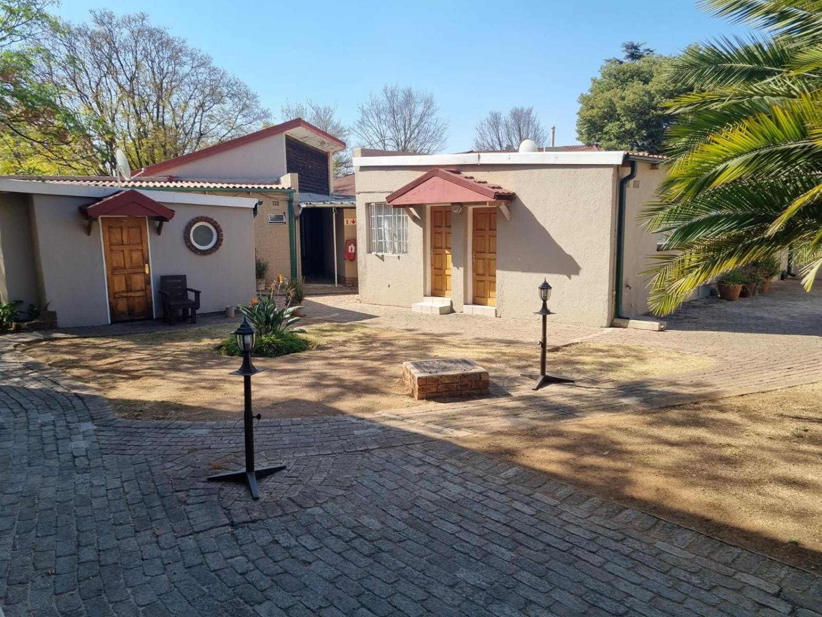 Emerald Guesthouse Kempton Park Exteriör bild