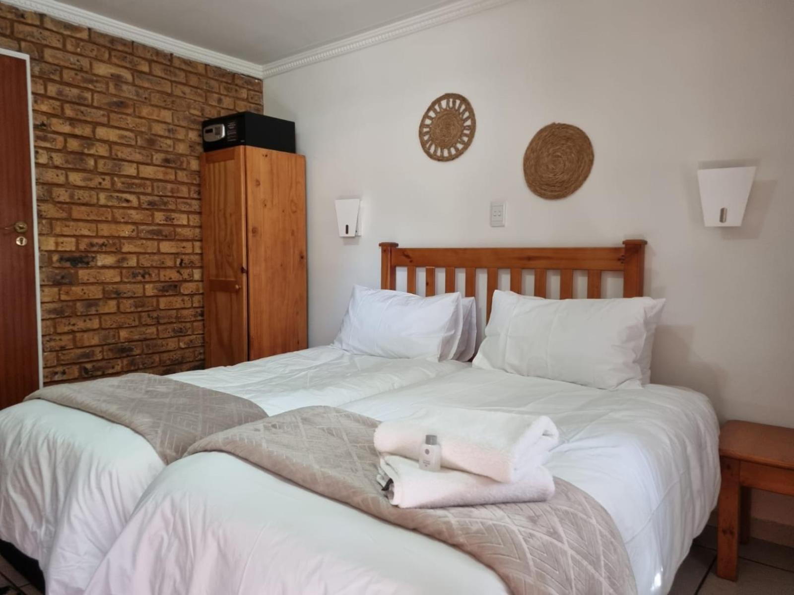 Emerald Guesthouse Kempton Park Exteriör bild