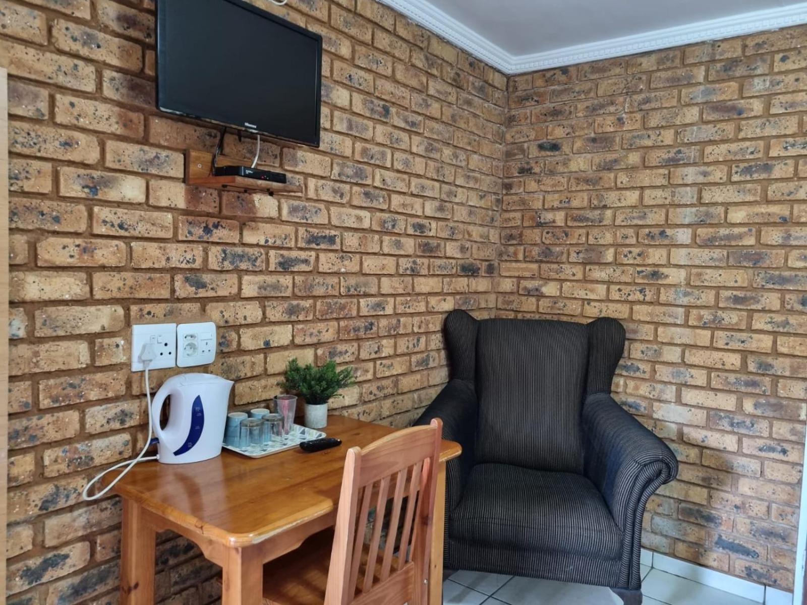 Emerald Guesthouse Kempton Park Exteriör bild
