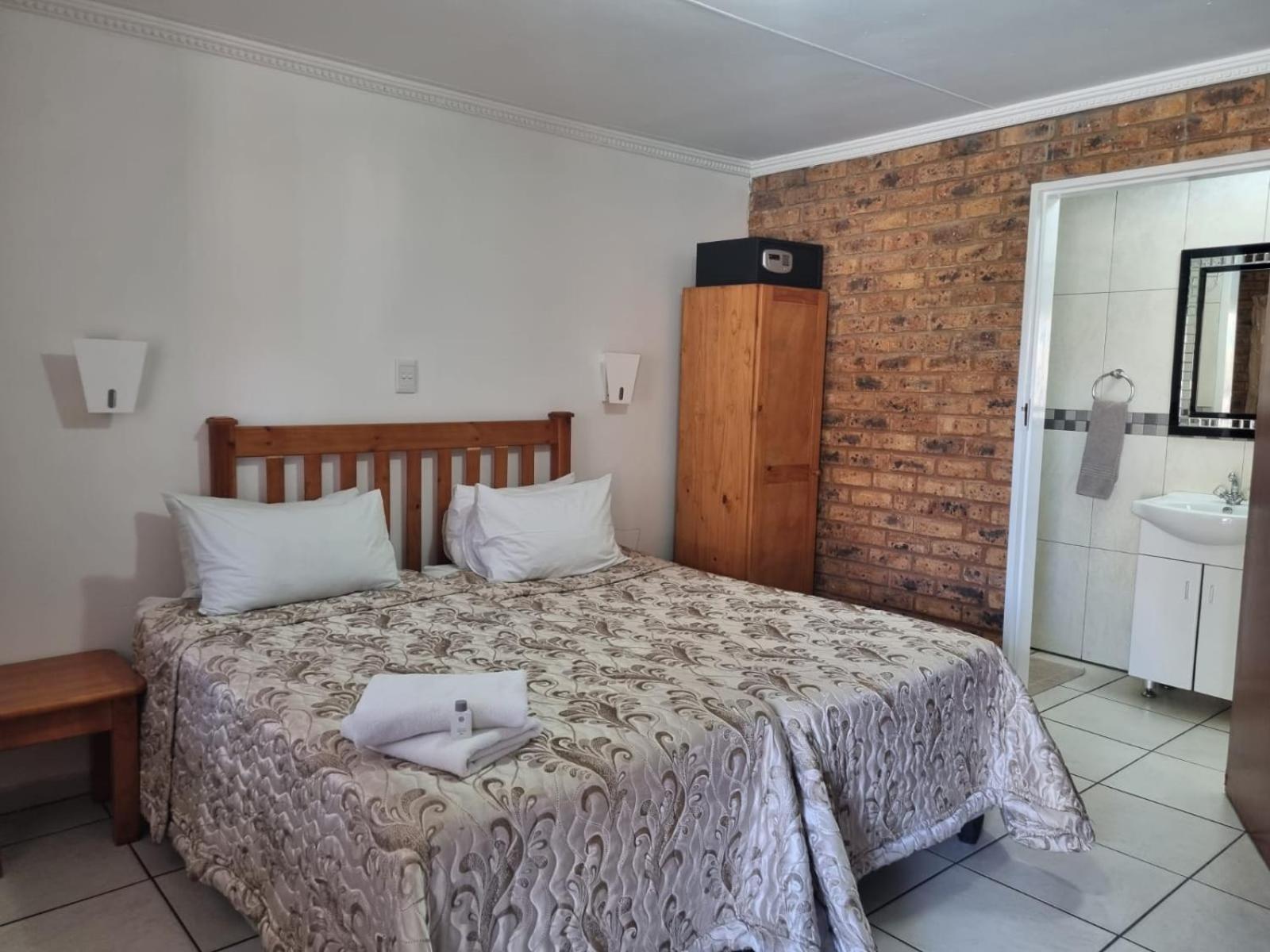 Emerald Guesthouse Kempton Park Exteriör bild